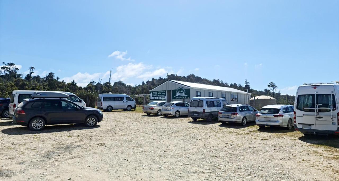 Rarakau Lodge Tuatapere Exteriör bild